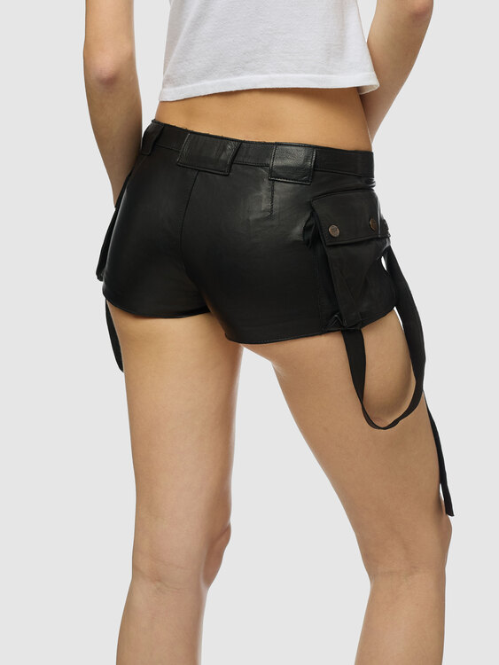 Exte Leather Shorts 