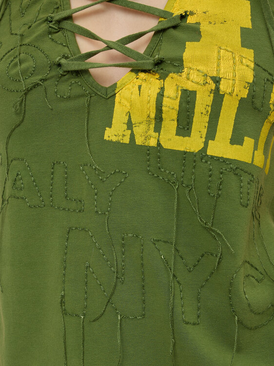 Nolita V-Neck T-Shirt 