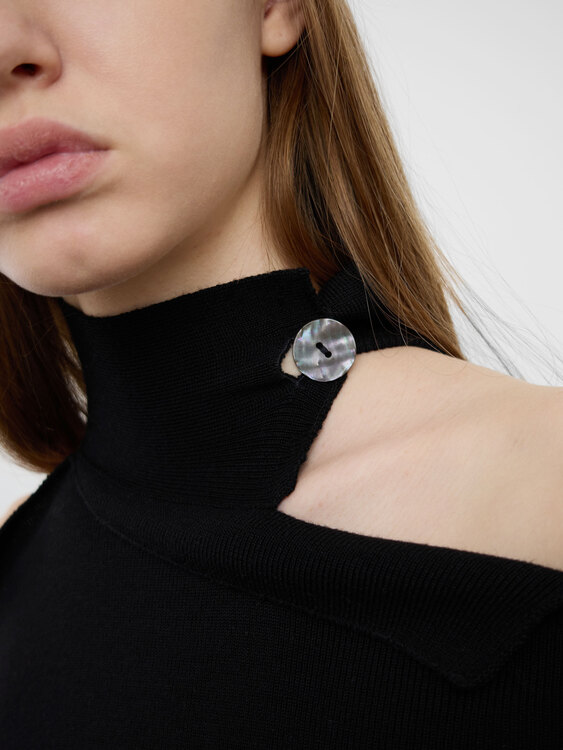 Knitted Cold Shoulder Jumper 