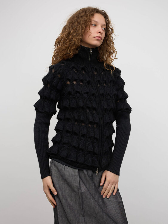 Extē 3D Knitted Cardigan 