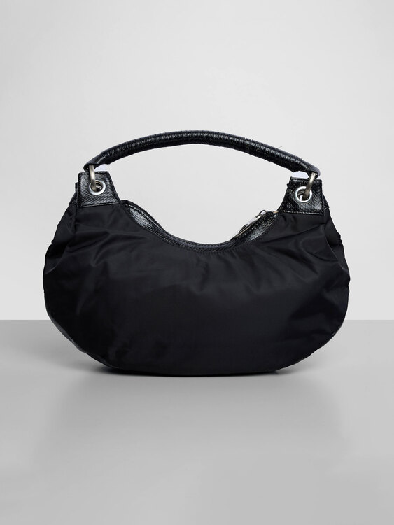 Extē Black Handbag 
