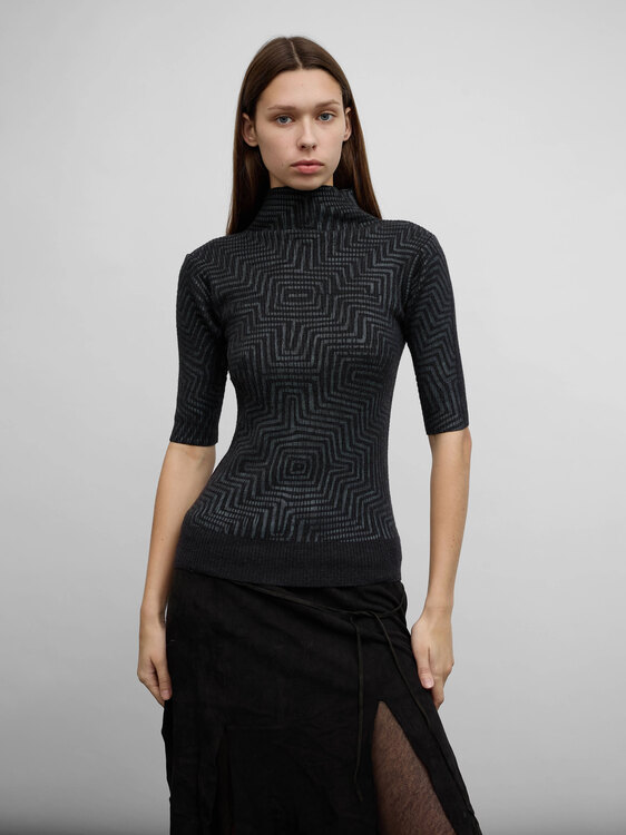Geometric Print Turtleneck Top 