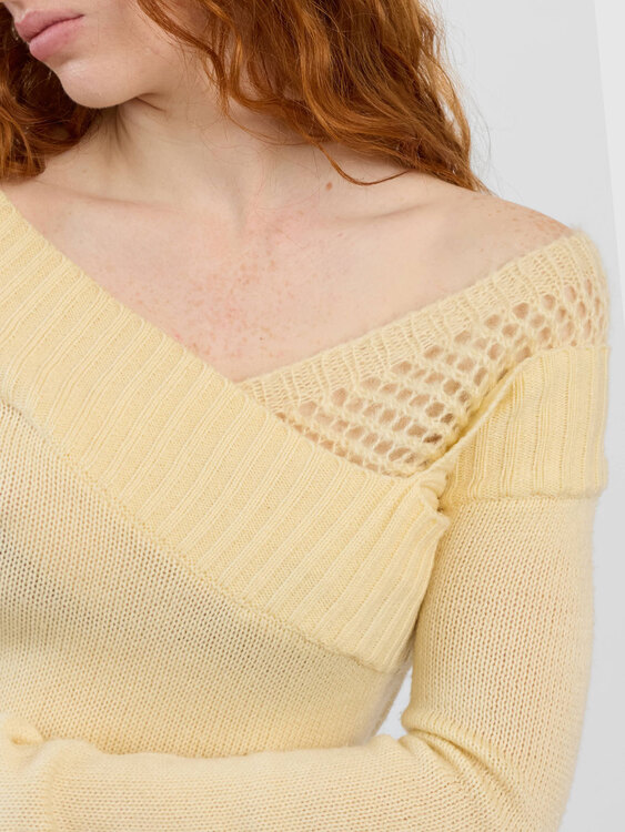 Killah Off-Shoulder Jumper 