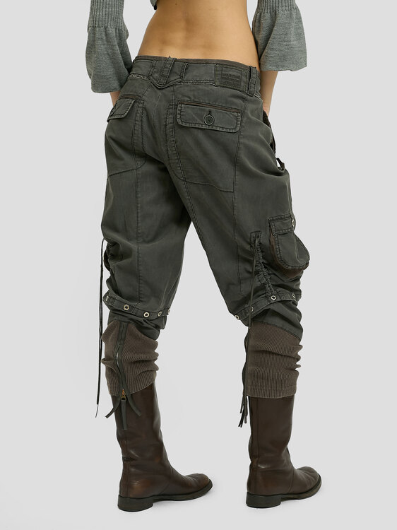 Girbaud Cargo Capris 