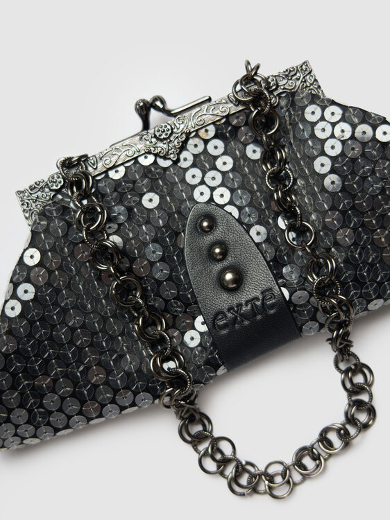 Extē Sequin Purse 