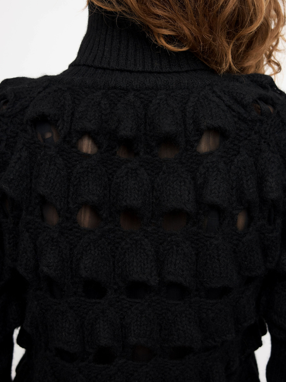 Extē 3D Knitted Cardigan 