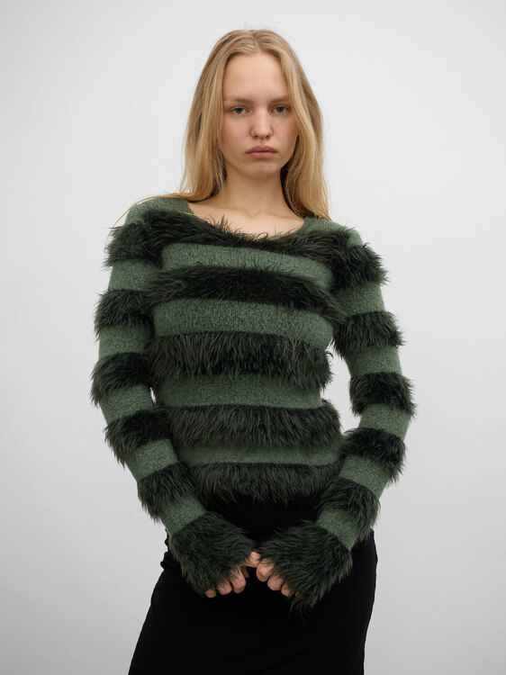 Cultura Fuzzy Jumper 