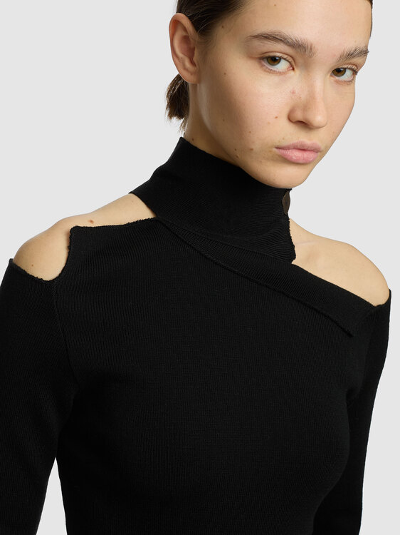 Knitted Cold Shoulder Jumper 