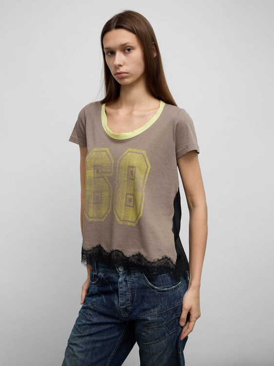 Cultura Graphic T-Shirt 